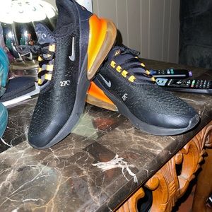 Gently worn air max 270